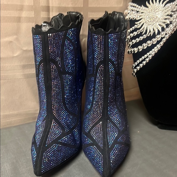 Stunning Black Blue Rhinestone Ankle Boots Zipper back stiletto Heel Eur 40 - Picture 4 of 8